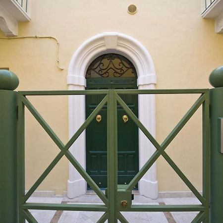 Apartamento Vico Amato Residenza Sulmona Exterior foto
